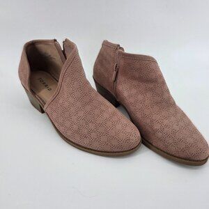 Torrid Pink Faux Suede Cutout Ankle Booties – Size 9W – Block Heel